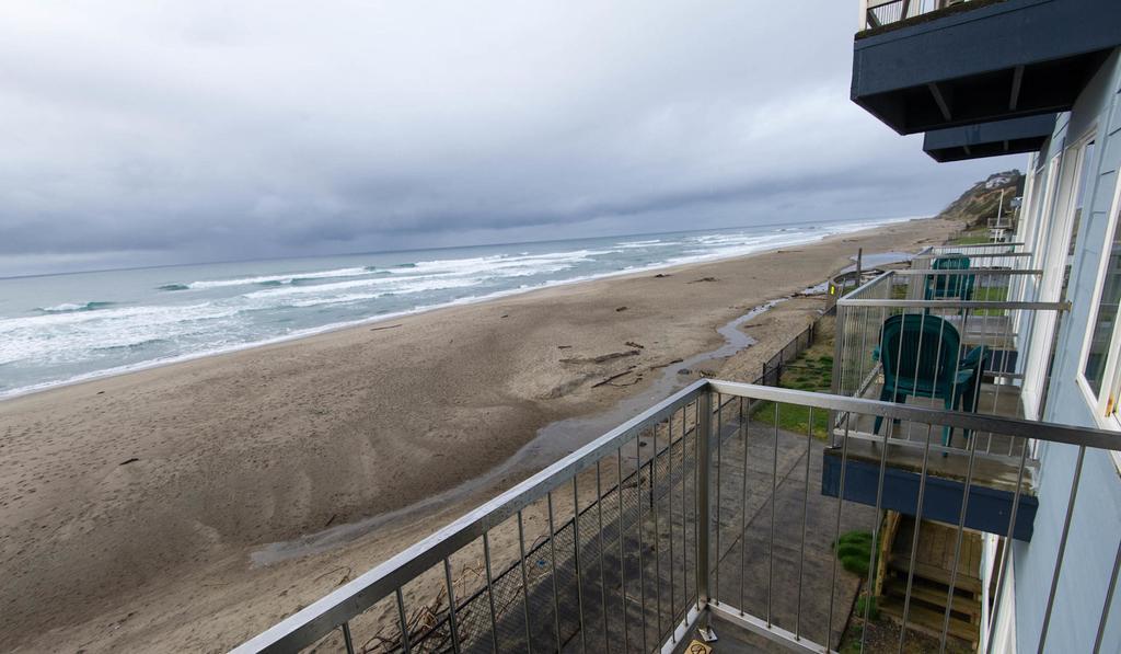 Sandcastle Beachfront Motel Lincoln City Exterior foto